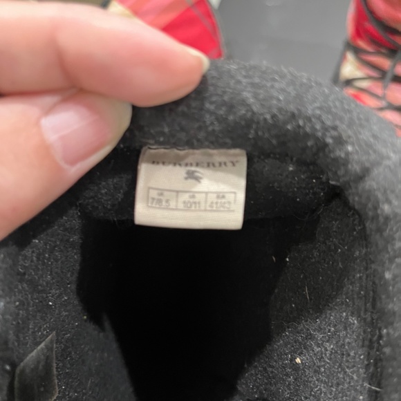 Burberry boots - Picture 4 of 4